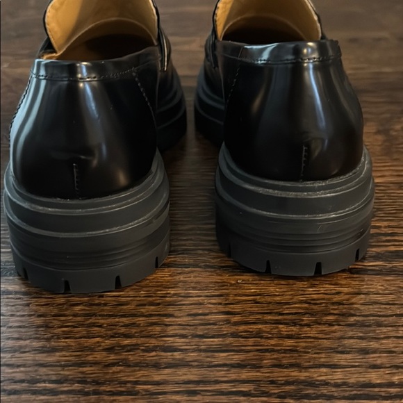 Loafer - Picture 4 of 4